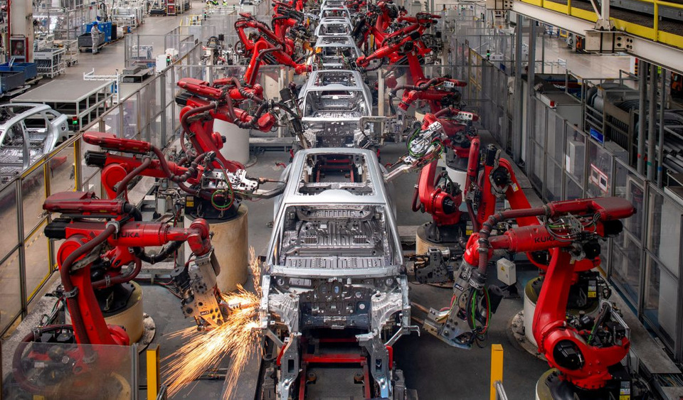 ERP Integration for a New Automotive Factory: Connecting Systems Across Borders